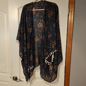 Boho Dark Green Floral Tassel Kimono Shawl